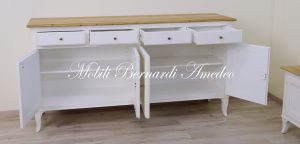 Credenza in legno massiccio con finitura colore bianco e top in legno di rovere lunghezza 2 metri